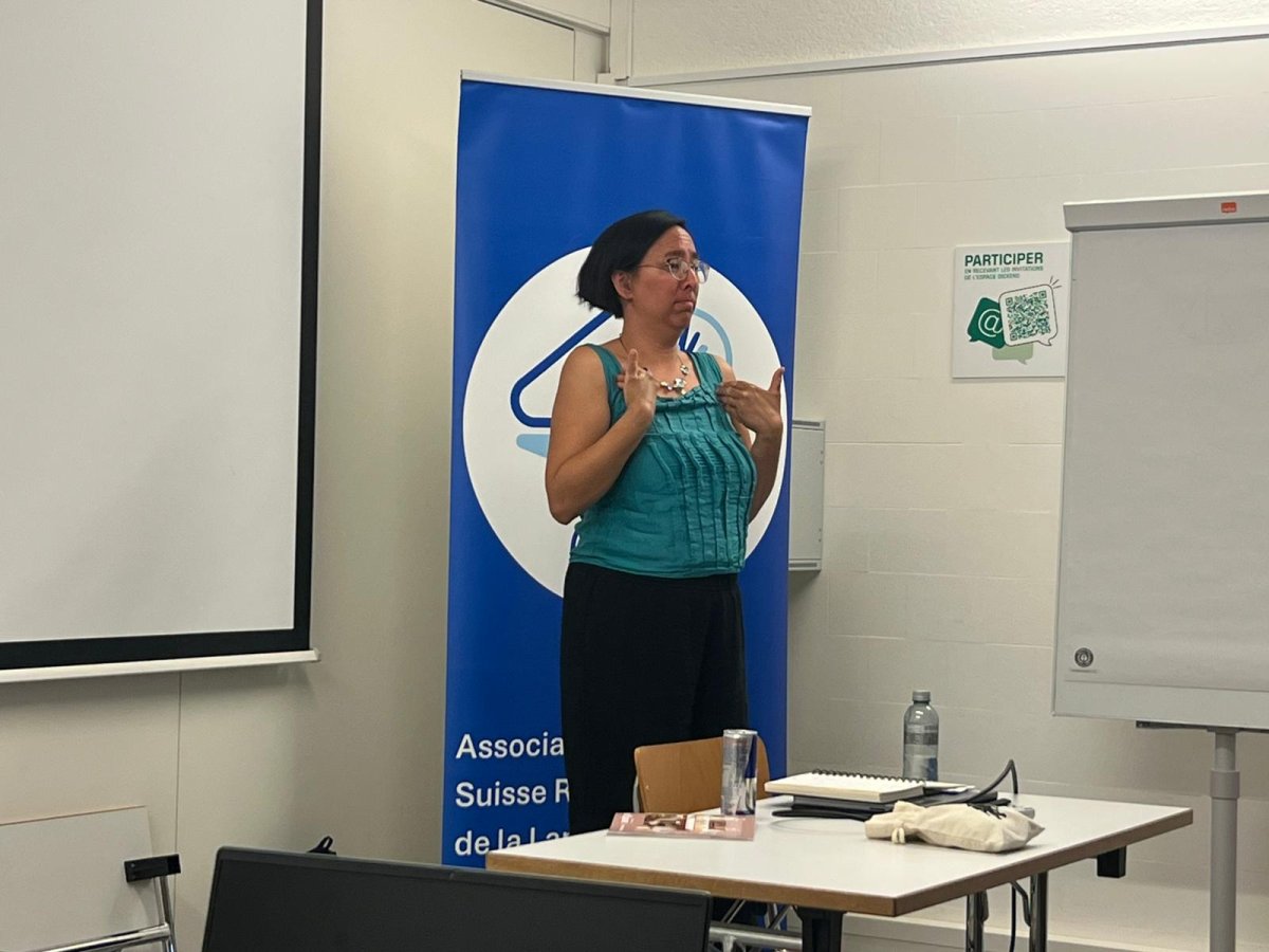 Conférence "C'est quoi DeafSpace?" Conférence "C'est quoi DeafSpace?" organisée par ASRLS, avec Megumi Fukushima, à Lausanne